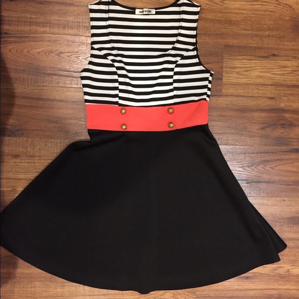 ModCloth Main Street Market Dress L-Black/Coral